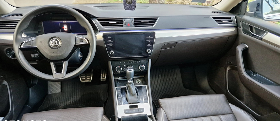 Skoda Superb cena 125000 przebieg: 62000, rok produkcji 2020 z Warszawa małe 106